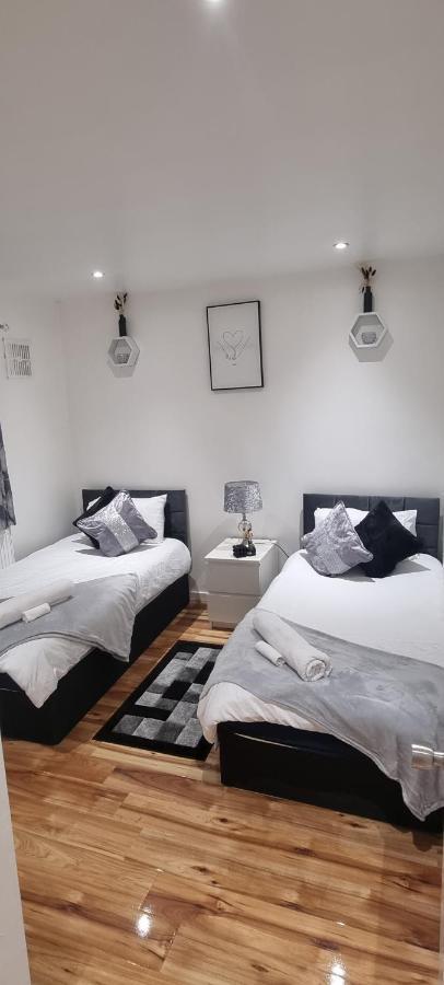 Beautiful Rooms With Free On Street Parking In Sydenham London Exterior photo